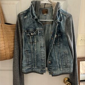 American Eagle Cropped Denim Jacket